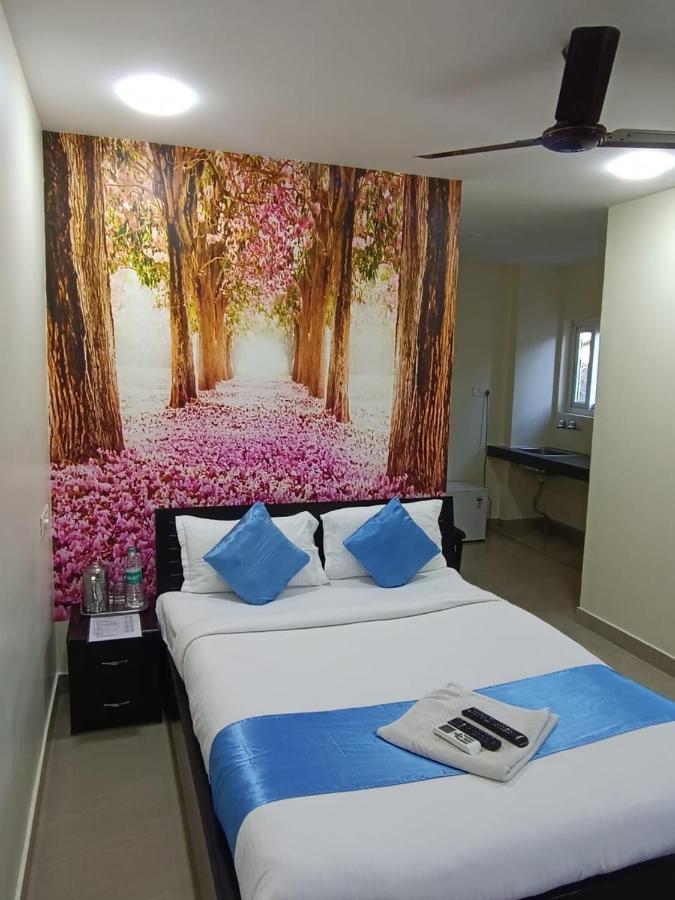 Hotel Ns Royal Emirates With 3Hr Early Check In Haiderabad Buitenkant foto
